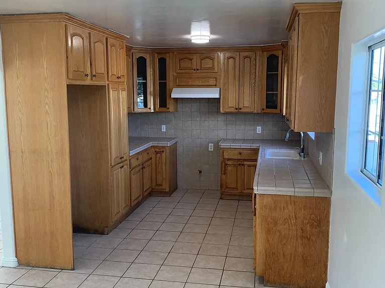 8116 San Antonio Ave — Photo 10