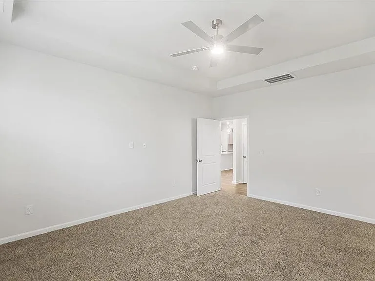 1021 Skidway Dr — Photo 24
