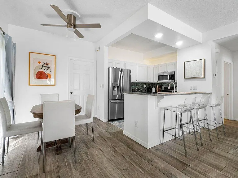 820 Bella Vista Ct S #20 — Photo 9