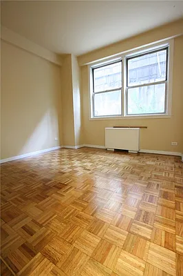 Rented by R New York | media 49