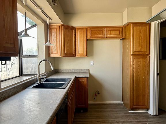2nd image of 9008 W Clarendon Ave