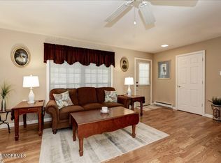 648 Pulham Ct #B, Manchester Township, NJ