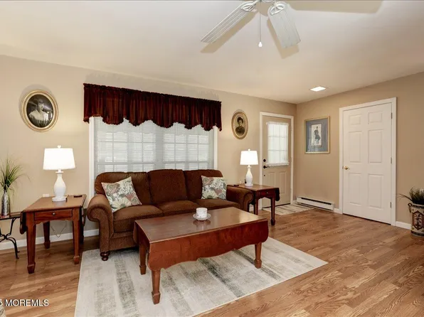 648 Pulham Court #B, Manchester, NJ 08759