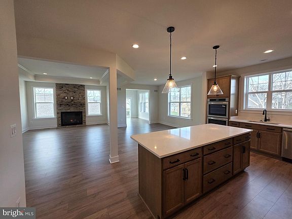 7th image of this home
