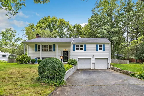 4 Cranbury Woods Rd Photo 1
