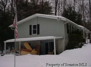 10 Pine Valley Dr, Hunlock Creek, PA 18621