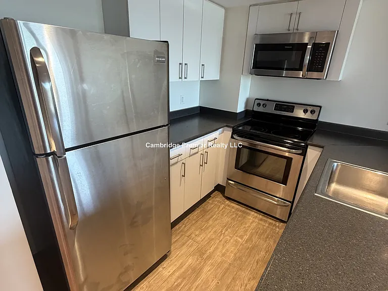 281 Harvard St #43 — Photo 12