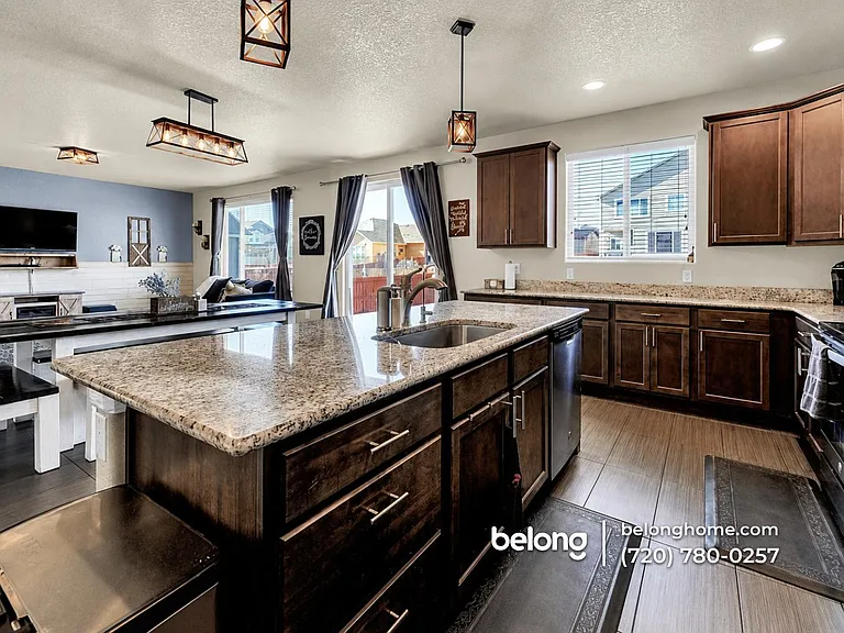 10224 Hidden Park Way — Photo 7