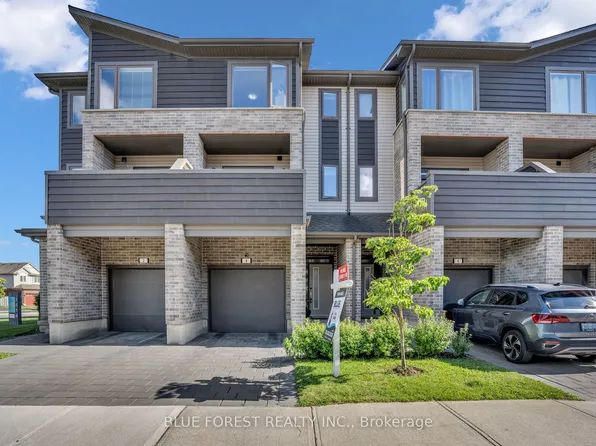 2070 Meadowgate Blvd #4, London, ON N6M 0H5