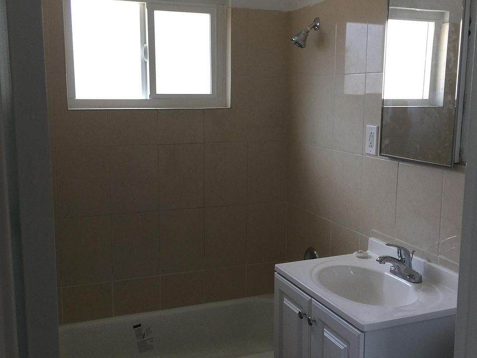 2nd image of 10494 Campbell Ave