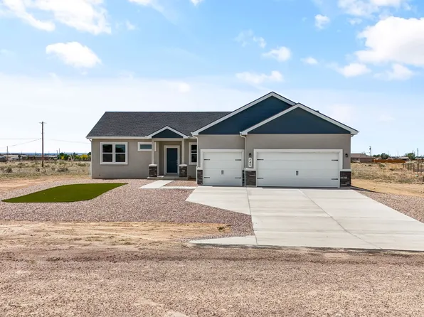 1258 N Kirkwood Dr, Pueblo West, CO 81007