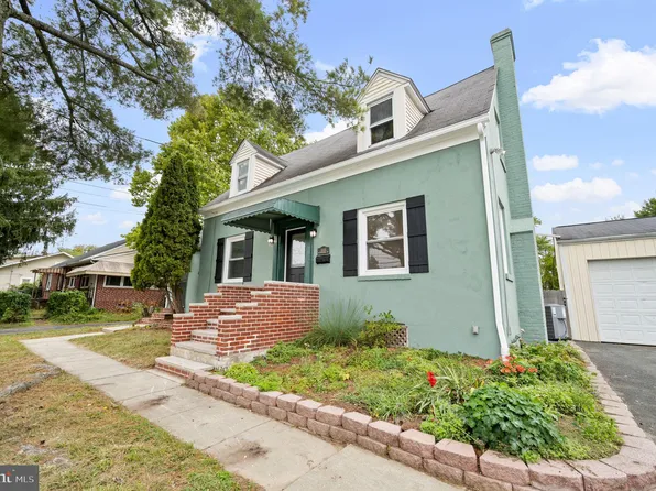 1618 Meetinghouse Rd, Upper Chichester, PA 19061