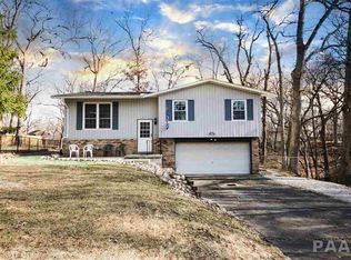 2300 W Orlando Ct, Peoria, IL
