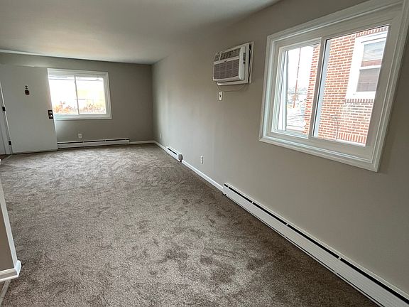 3rd image of 644 Maryland Ave APT 2