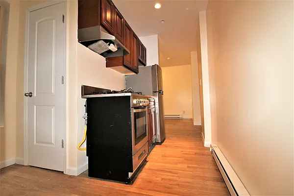 Rented by Bruma Realty LLC | media 1