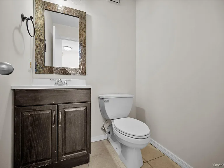 520 Ashford Ave #5 — Photo 16