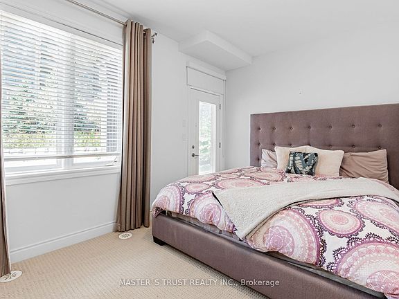 2nd image of 271 S Park Rd #Townhouse 27