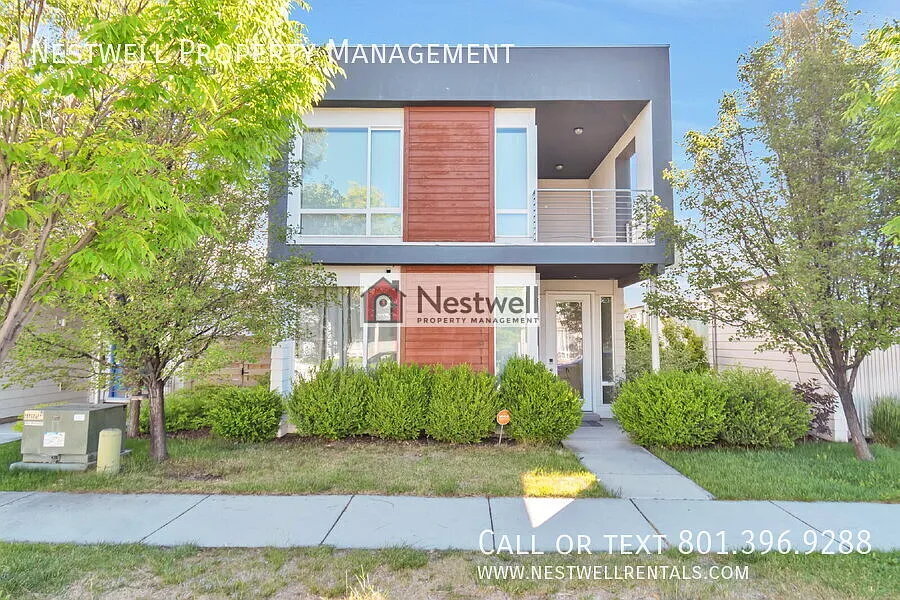 Modern 4-bed home in Daybreak! — Photo 2