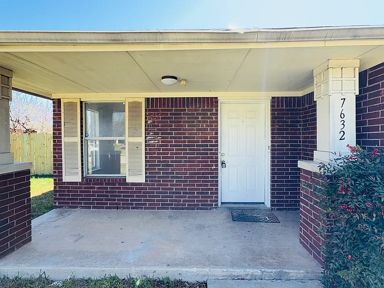 7632 Livvie Meador Ln — Photo 5