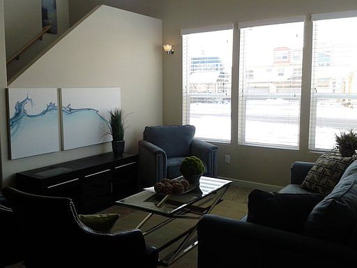 2nd image of 981 W Willow Grove Paseo