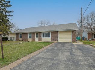 7815 Carlisle Dr, Hanover Park, IL 60133