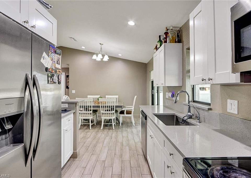 1st image of 1317 NE 4th PL