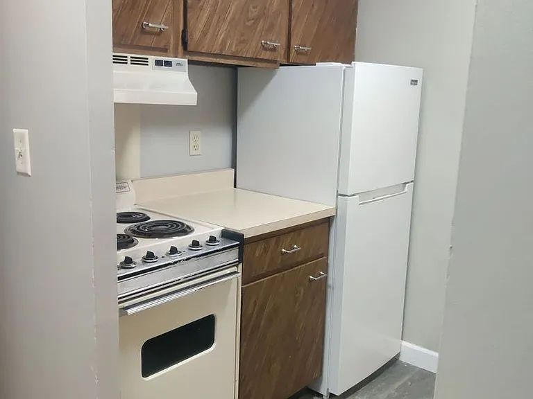 613 S Grace Ave — Photo 1