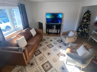 31 Broadway, West Babylon, NY 11704
