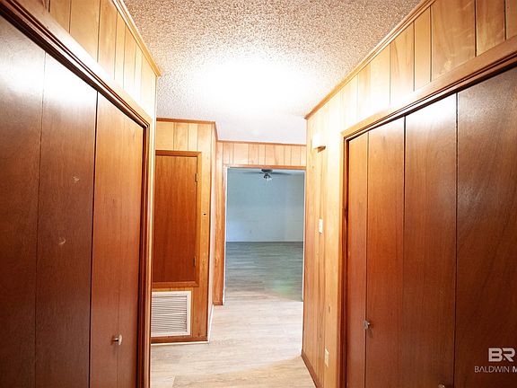 5th image of 9565 Hildreth Dr