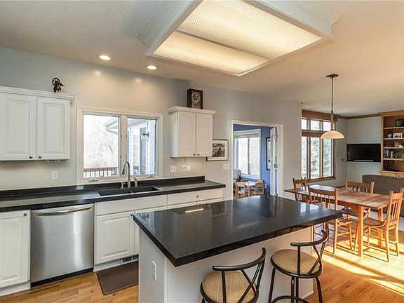 5th image of 5577 Ponderosa Dr