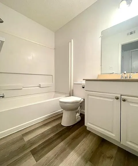 401 N Cromwell Rd #T1 — Photo 13