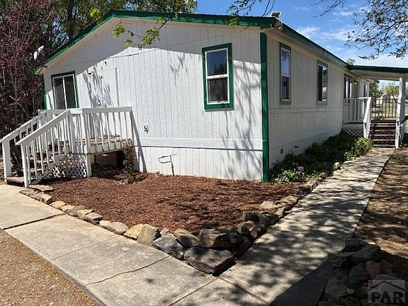 3rd image of 330 E Stewart Dr