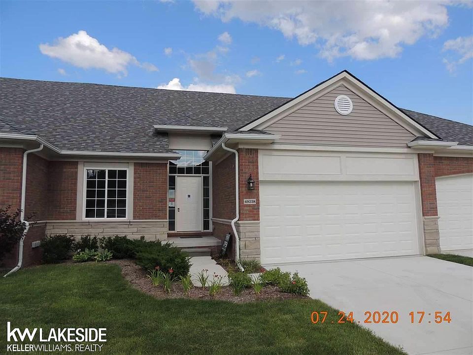 1st image of 14924 Village Park Cir #75