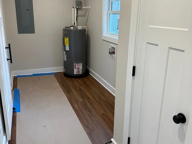325 Yorktown Dr — Photo 11