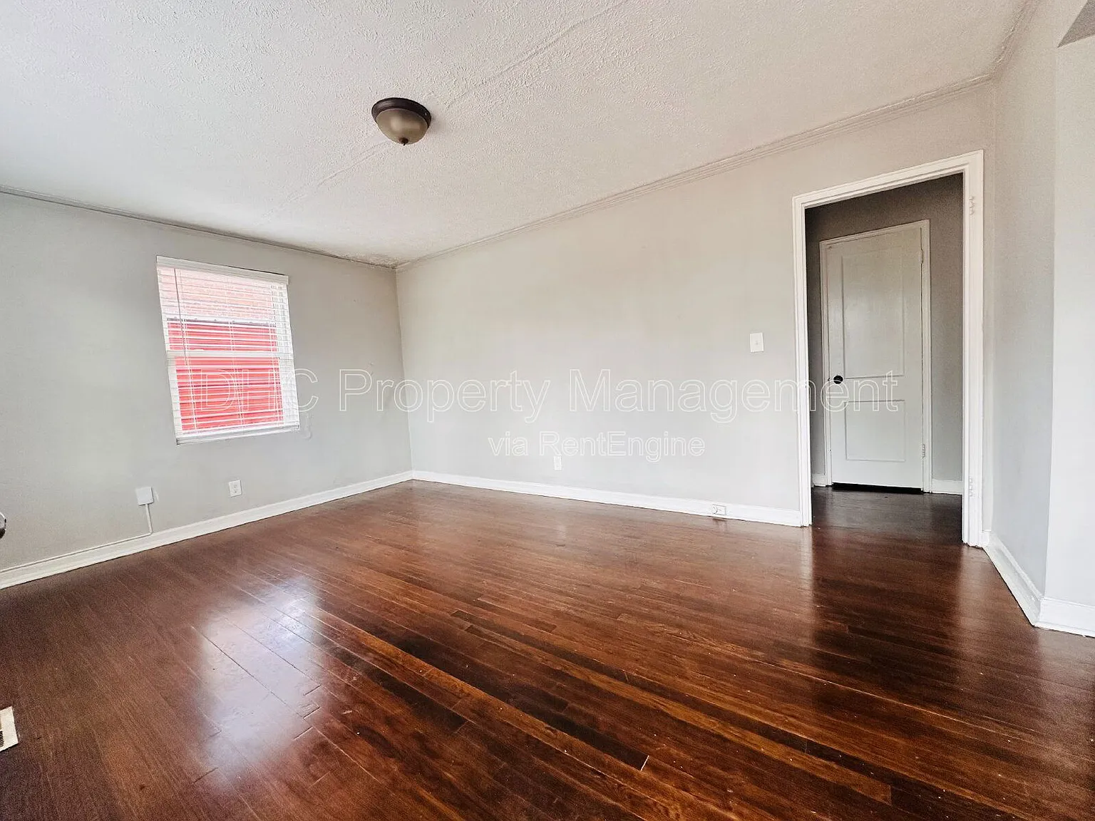 2 bed, 2.0 bath, 1200 sqft, $1,245 — Photo 3