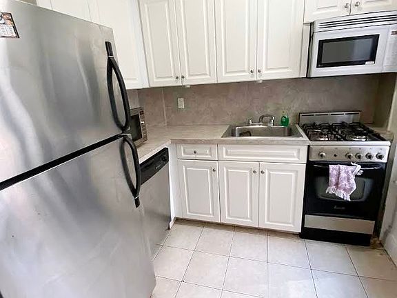 2nd image of 44-74 21st St #5A