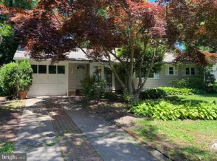 32 Manor Ln N, Yardley, PA 19067