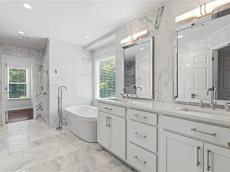 100 Cabots Cove Ct — Photo 34