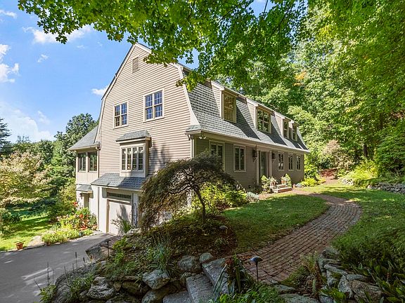 2nd image of 36 Westland Farm Rd