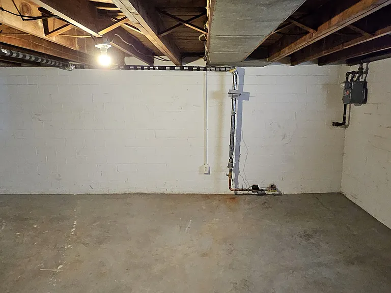 805 Spangler St NE — Photo 10