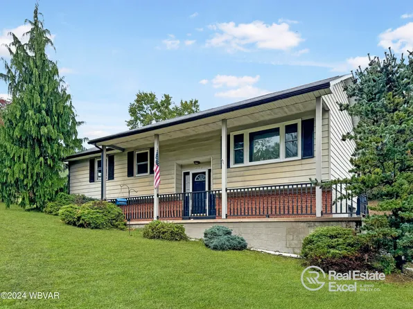 2935 Four Mile Dr, Montoursville, PA 17754