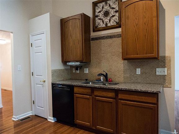 5th image of 4625 Richmond Forest Dr