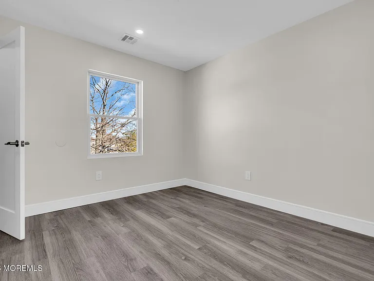 2334 Adams Ave — Photo 16