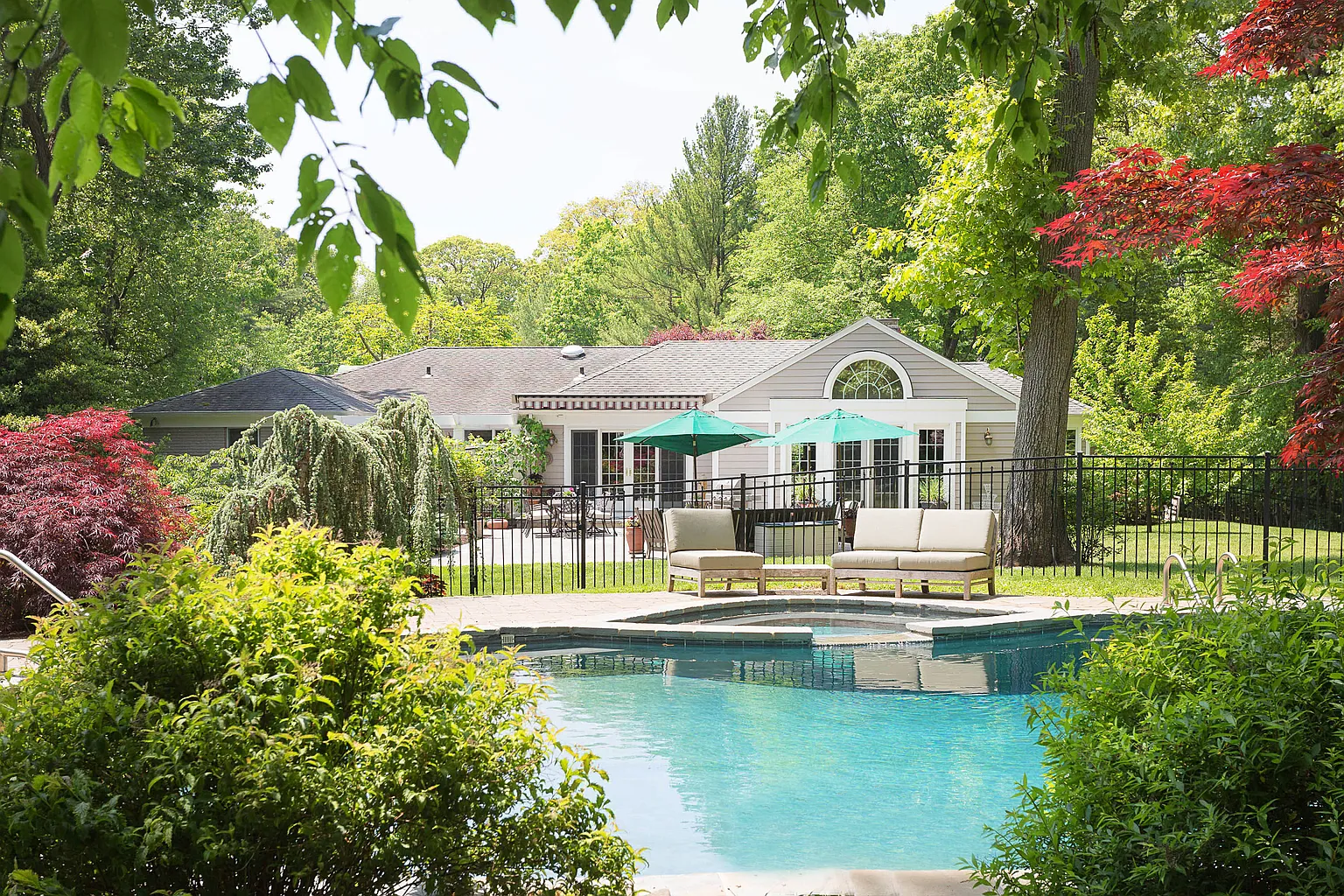 35 Dogwood Ln photo 1