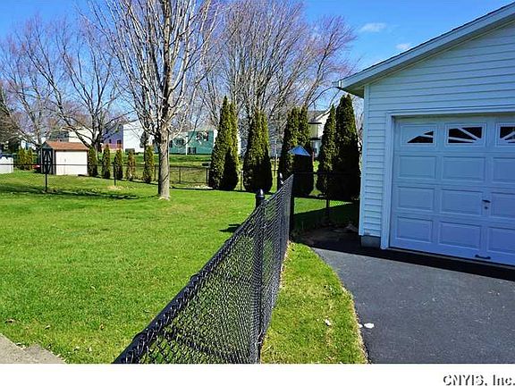 4th image of 8446 Torchwood Ln