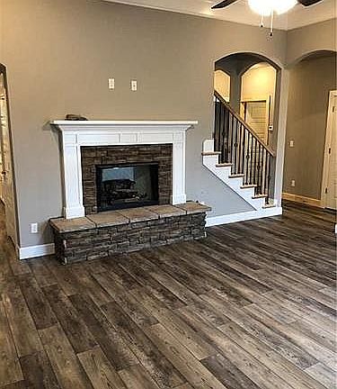 Living room fitrplace