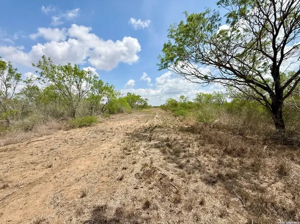 LOT 4 Fm 1332 LOT 64-4, Jourdanton, TX 78026