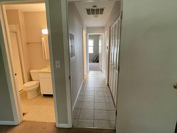 4th image of 411 N Lake Shore Dr
