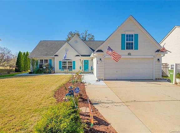 2nd image of 329 Ashton Bluff Cir