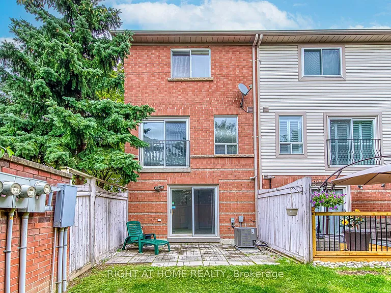 38 Fairview Rd W #38 — Photo 43